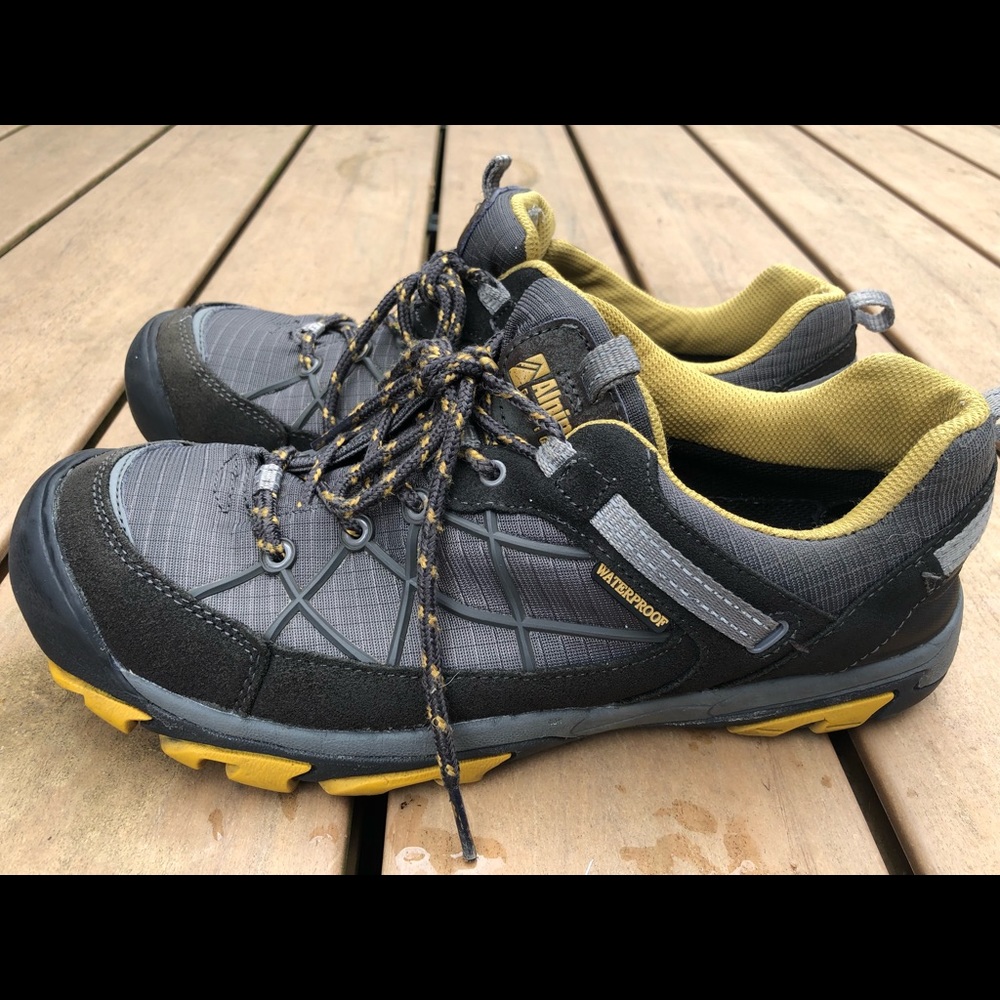 Alpines Design Men’s Gray/Black Sneakers Size 10.5